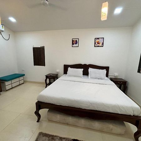 Ll Golden Leaf Ll 3Bhk Ll Ac Ll Villa Lonavala Exterior foto