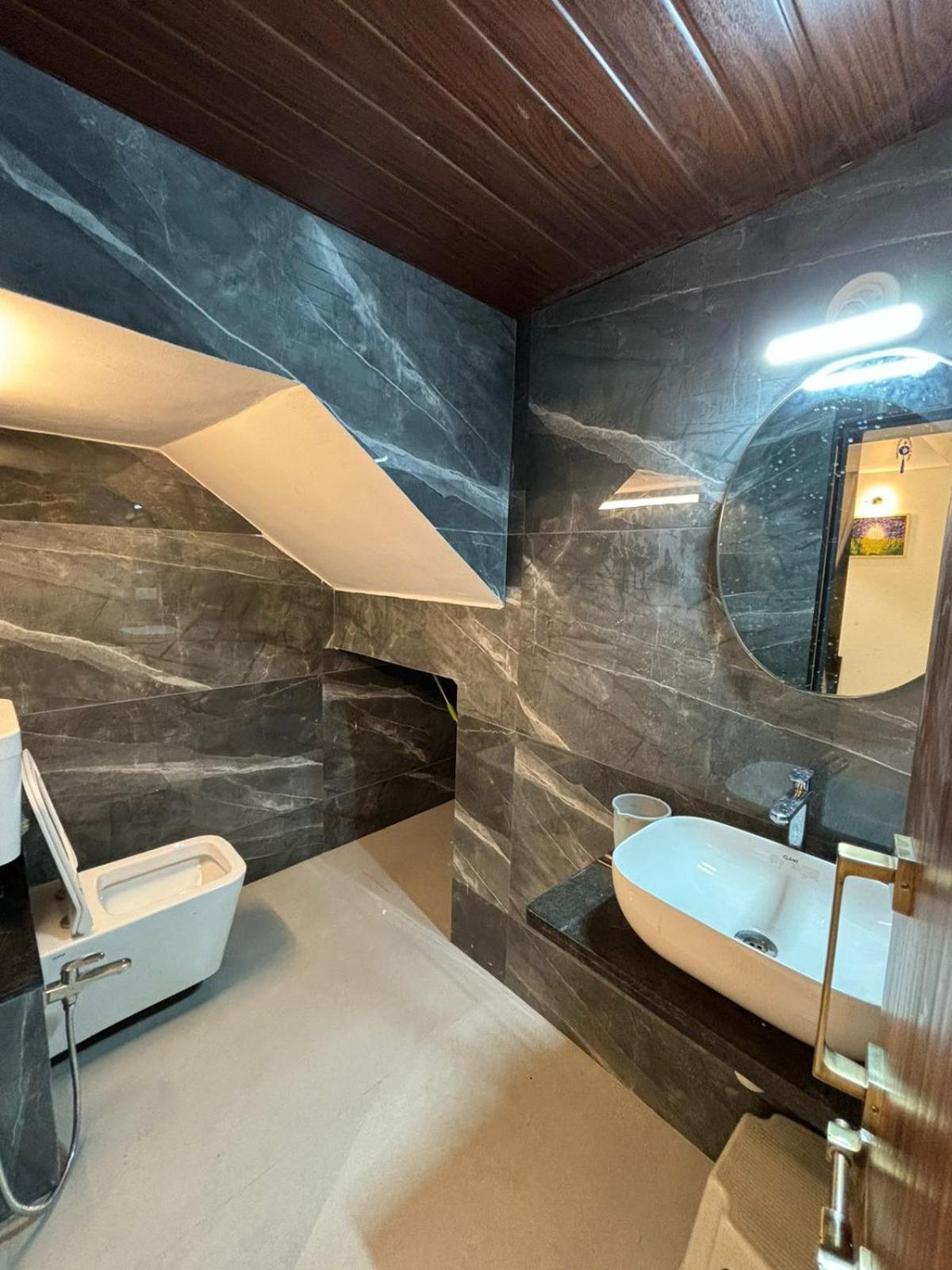 Ll Golden Leaf Ll 3Bhk Ll Ac Ll Villa Lonavala Exterior foto
